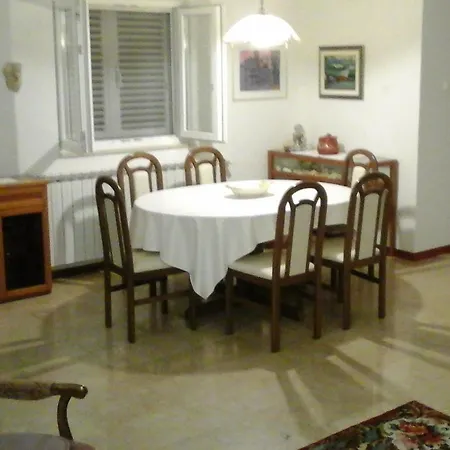 Apartment Donadini *